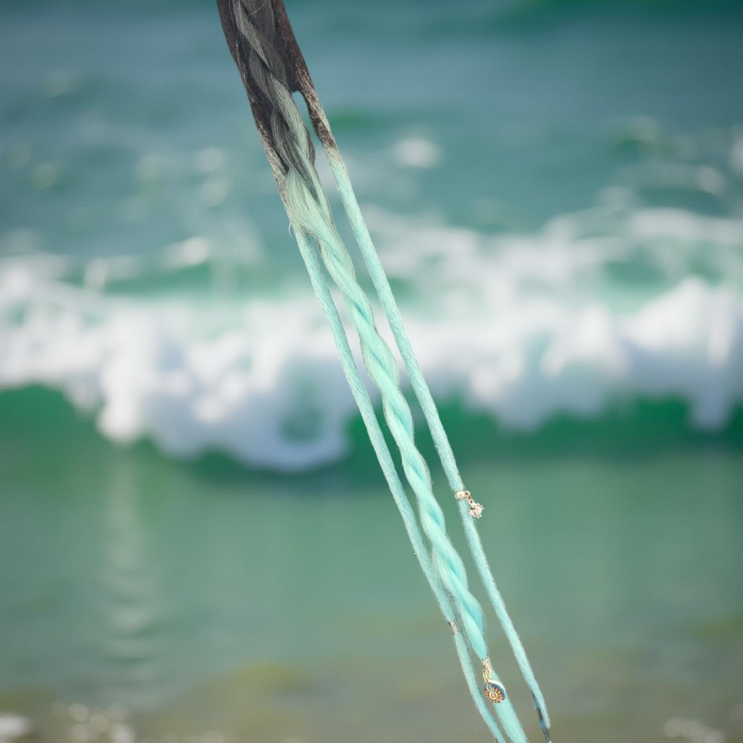 CLIP-IN DREADLOCK & HAIR EXTENSIONS