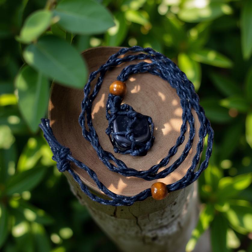 MACRAME CRYSTAL HOLDER NECKLACES